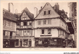 AGCP6-56-0471 - VANNES - Place Henri IV - Vannes