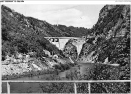 AGCP11-19-0867 - GORGES DE LA DORDOGNE - Correze-cantal - Barrage De L'aigle Vu Du Pont De Moulineaux - Other & Unclassified