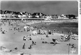 AGCP9-56-0739 - QUIBERON - La Grande Plage En Plein Ete - Quiberon