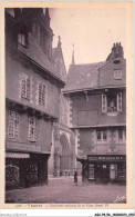 AGCP8-56-0651 - VANNES - Curieuses Maisons De La Place Henri IV - Vannes