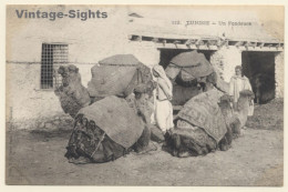 Tunisia: Un Fondouk - Nomads & Pack Camels (Vintage PC 1910s/1920s) - Sonstige & Ohne Zuordnung