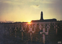 *CPM  - 55 - DOUAUMONT - L'Ossuaire Au Crépuscule - Douaumont