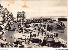 AGDP11-76-0788 - LE TREPORT - Vue Générale Sur L'entrée Du Port  - Le Treport