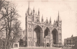 ROYAUME-UNI - Angleterre - Peterborough Cathedral - West Front - Carte Postale Ancienne - Cambridge