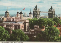LONDON, THE TOWER AND TOWER BRIDGE  COULEUR   REF 16124 - Tower Of London