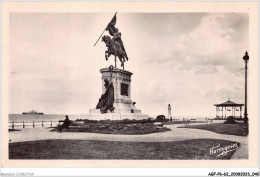 AGFP6-62-0518 - BOULOGNE-SUR-MER - Statue De José San Martin Et Les Promenades Sur La Digue  - Boulogne Sur Mer