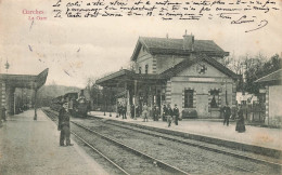 Garches * Intérieur De La Gare * Arrivée Du Train * Ligne Chemin De Fer - Garches