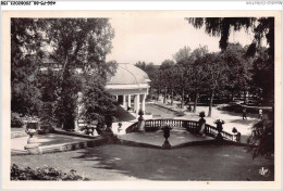 AGGP5-88-0422 - VITTEL - Les Galeries Et L'escalier Du Grand Hotel - Contrexeville