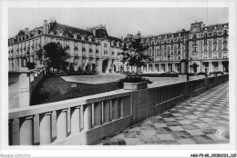 AGGP5-88-0403 - VITTEL - Le Grand Hotel - Contrexeville