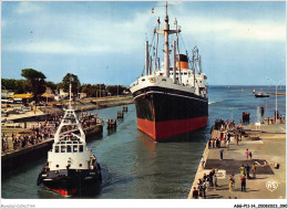 AGGP11-14-0885 - OUISTREHAM-RIVA-BELLA - Bateau Entrant Dans Le Grand Sas - Ouistreham