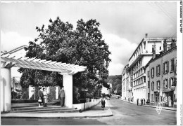 AGGP9-88-0696 - BAINS-LES-BAINS - L'établissement Thermal Et Le Grand Hotel - Avennue Des Thermes - Bains Les Bains