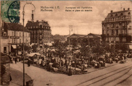 N°2140 W -cpa Mulhouse -halles Et Place Au Marché- - Mulhouse