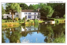 *CPM - 79 - Les DEUX SEVRES - Le Marais Poitevin - La Maison Bleue Au Bord De La Sèvre Niortaise - Sonstige & Ohne Zuordnung