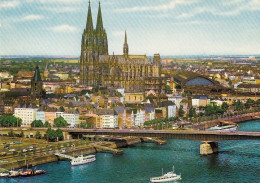 Köln A.Rh., Blick Auf Altstadt Mit Dom Und Deutzer-Brücke Ngl #F1282 - Sonstige & Ohne Zuordnung