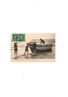 C P A  ANIMEE  LE TOUQUET PARIS PLAGE  MISE A L'EAU DU CANOT    CIRCULEE  1919 - Le Touquet