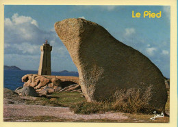 22. PLOUMANACH – Le Rocher Du Pied Et Le Phare (voir Scan Recto/verso) - Ploumanac'h