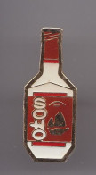 Pin's Bouteille De Soho Réf 7240 - Bevande