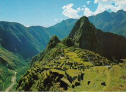 1 AK Peru * Blick Auf Machu Picchu - Seit 1983 UNESCO Weltkulturerbe - Luftbildaufnahme * - Perù