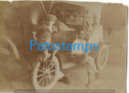 228379 ARGENTINA AUTOMOBILE OLD CAR AUTO MAN'S AND CHILDREN DETAILS ALBUMINA PHOTO NO POSTAL POSTCARD - Argentina