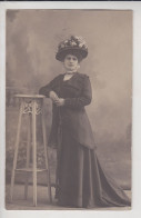 Fixe Carte Photo Femme Au Chapeau - Andere & Zonder Classificatie