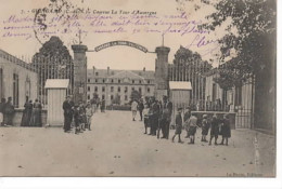 GUINGAMP CASERNE DE LA TOUR D AUVERGNE - Gouarec