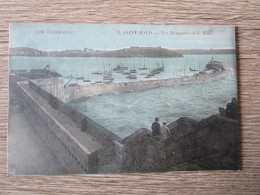 35 SAINT MALO LES REMPARTS ET LE MOLE - Saint Malo