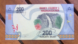 MADAGASCAR 200 Ariary UNC - Madagaskar