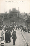 60 Beauvais Fête Fêtes De Jeanne Hachette La Porte De Bresles  CPA - Beauvais