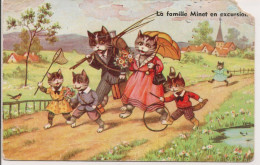 L150C1001 -  La Famille Minet En Excursion - Chats Humanisés - MD Série 2250 - Dressed Animals