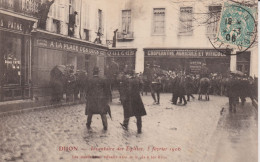 21 - Dijon, Inventaire Des Églises, 3 Février 1906, Les Manifestants Refoulés Hors De La Place Des Ducs - Dijon