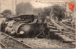 27 BERNAY - Deraillement De L'express De Cherbourg, Locomotive  - Bernay