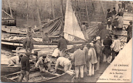 44 LE CROISIC - Dechargement Des Sardines. - Le Croisic