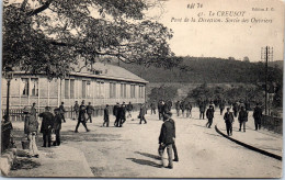 71 LE CREUSOT - Pont De La Direction Sortie Des Ouvriers - Le Creusot