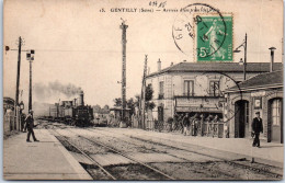 94 GENTILLY - L'arrivee Du Train De Paris - Gentilly