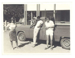 Photo Personnes Devant Automobile Peugeot 203 Plateau - Coches