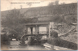 72 CHATEAUDU LOIR - Une Habitation Dans Le Roc.  - Chateau Du Loir