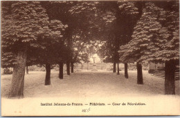 45 PITHIVIERS - Institution J D'arc, Cour De Recreation.  - Pithiviers