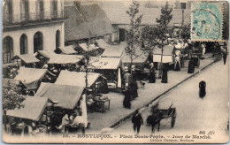 03 MONTLUCON - La Place Denis Papin, Jour De Marche  - Montlucon