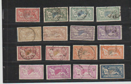 Lot De 12 Timbres Type Merson Oblitérés Avec Teintes Variées (lot 300) - Collections