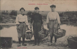 MARENNES Pêcheuses D'Uhitres - Marennes