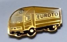 Pin's  Transport  Camion  Jaune  EUROTO - Transportes