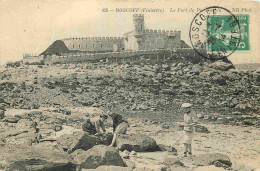 29 - Roscoff - Le Fort  - Animée - CPA - Oblitération Ronde De 1914 - Voir Scans Recto-Verso - Roscoff