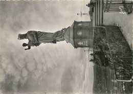 43 - Le Puy En Velay - Notre Dame De France Sur Le Rocher Corneille - Mention Photographie Véritable - Carte Dentelée -  - Le Puy En Velay