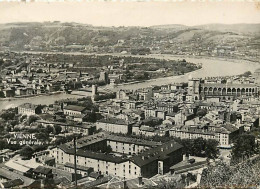 38 - Vienne Sur Le Rhone - Vue Générale Aérienne - Carte Dentelée - CPSM Grand Format - Voir Scans Recto-Verso - Vienne