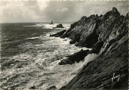 29 - Pointe Du Raz - L'éperon Et Le Phare De La Vieille - CPSM Grand Format - Carte Neuve - Voir Scans Recto-Verso - La Pointe Du Raz