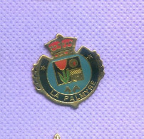 Rare Pins Ville La Palmyre Charente Maritime Blason J120 - Ciudades