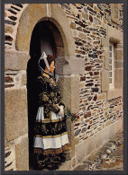 094452/ BRETAGNE, Jeune Fille En Costume Glazik  - Bretagne