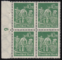 244d Freimarke Arbeiter 40 M, Dunkelolivgrün, Viererblock Rand Li. Postfrisch ** - Unused Stamps