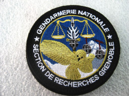 COLLECTION GEND. LA SECTION DE RECHERCHES DE GRENOBLE SCRATCH AU DOS 80MM - Polizia