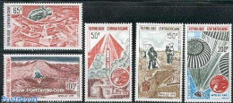 Central Africa 1973 Apollo 17 5v, Mint NH, Sport - Transport - Parachuting - Space Exploration - Paracaidismo